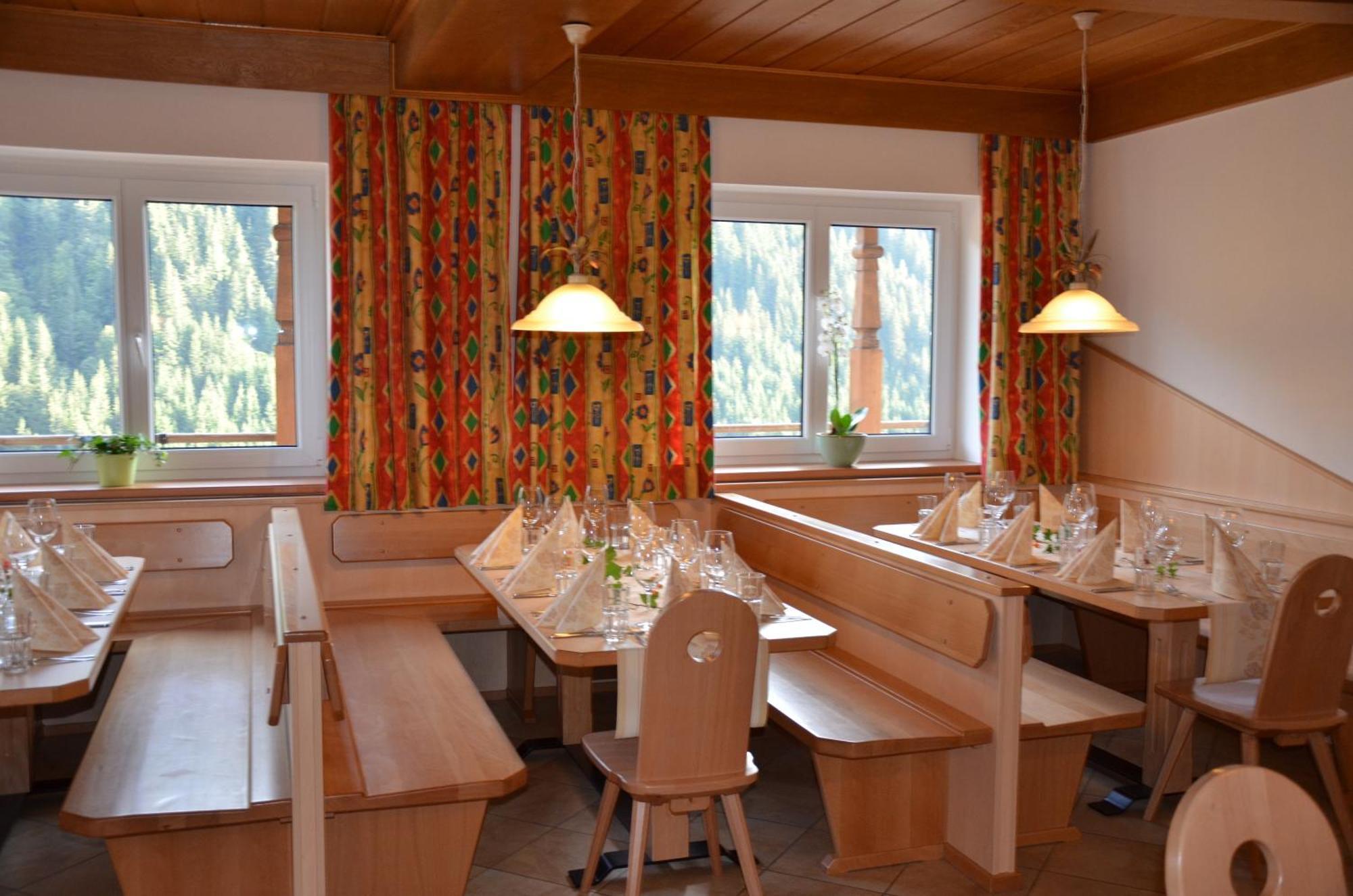 Ski In-Ski Out - Gaestehaeuser Saalbach-Hinterglemm - Wallegghof Christianhof Buitenkant foto