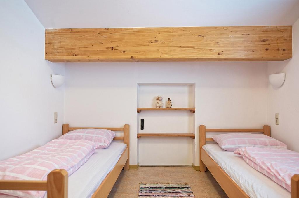 Ski In-Ski Out - Gaestehaeuser Saalbach-Hinterglemm - Wallegghof Christianhof Kamer foto