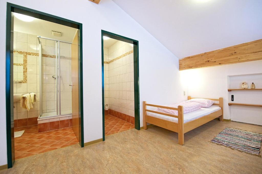 Ski In-Ski Out - Gaestehaeuser Saalbach-Hinterglemm - Wallegghof Christianhof Kamer foto